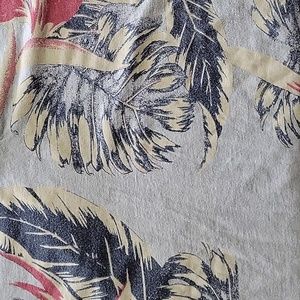 Mossimo Grey V-Neck graphic t shirt XL